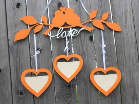 Ptichki Na Vetke Free Vector