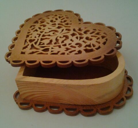 Scroll Saw Heart Box PDF File