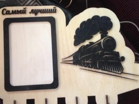 Laser Cut Steam Locomotive Key Hanger With Photo Frame SVG File